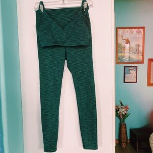 Outdoor Voices Flow 7/8 Legging and Sports Bra Matching Set, Green, M